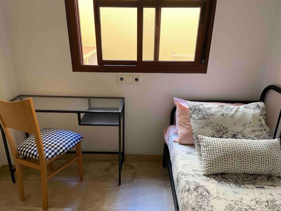 Atico Santa Lucia Terraza Y Parking Gratuitos Apartman Alcalá de Guadaira Kültér fotó